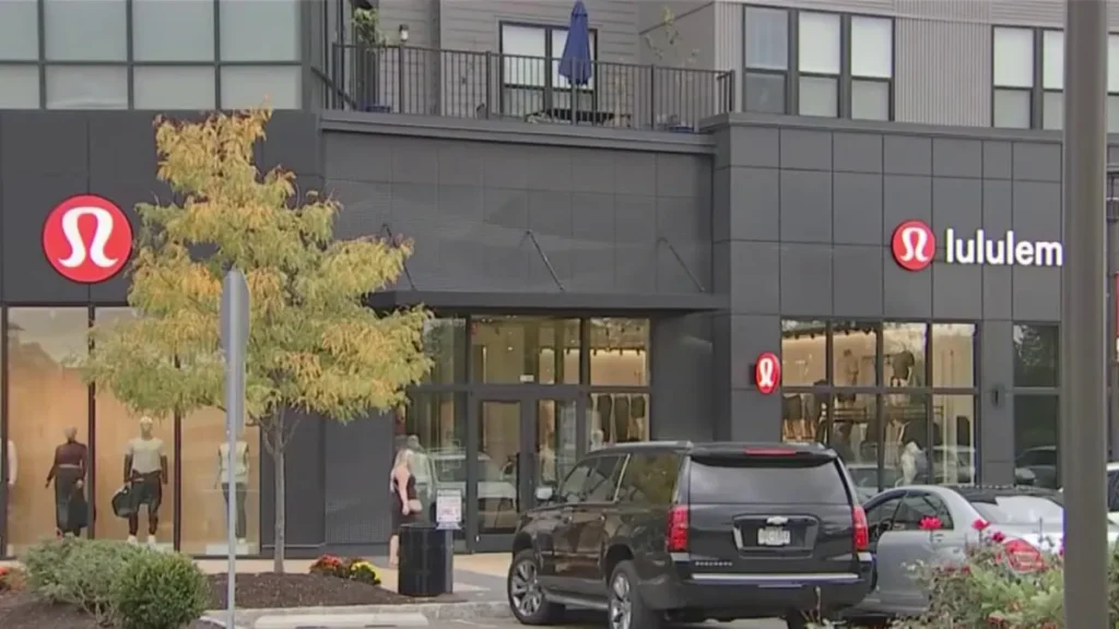 Man wearing court-ordered ankle monitor charged in $2,384 Upper Dublin Lululemon theft, police say